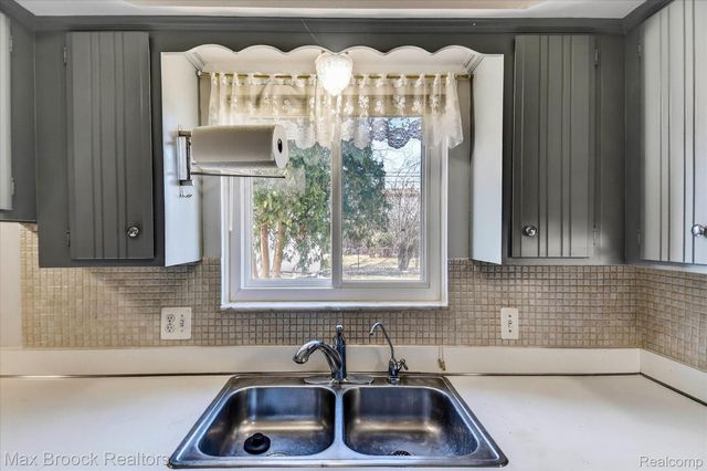 33815 Orban, Sterling Heights, MI 48310