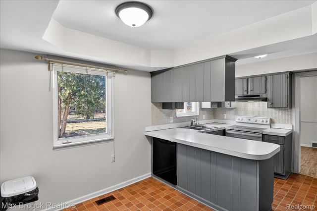 33815 Orban, Sterling Heights, MI 48310