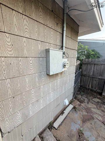 2408 WEDGEWOOD AVENUE, Wichita Falls, TX 76301