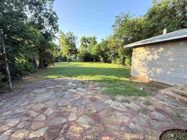 2408 WEDGEWOOD AVENUE, Wichita Falls, TX 76301