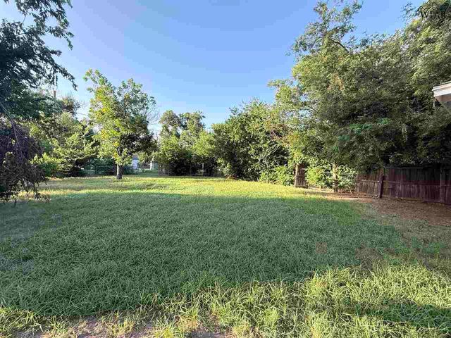 2408 WEDGEWOOD AVENUE, Wichita Falls, TX 76301