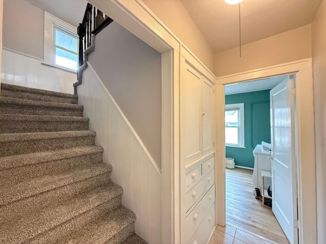 616 Lynn Road SW, Hutchinson, MN 55350