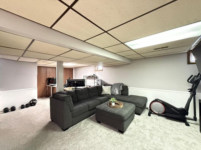 616 Lynn Road SW, Hutchinson, MN 55350