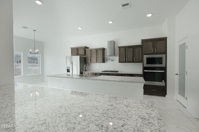 238 Olive Branch Trail, Santa Teresa, NM 88008