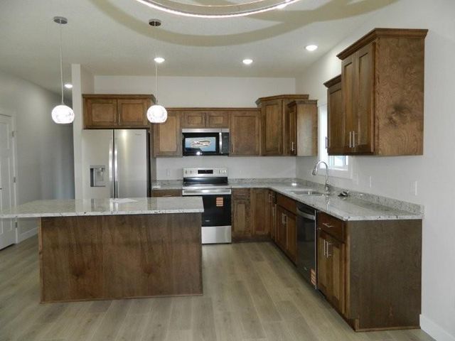 902 23rd St Circle NE, Kasson, MN 55944
