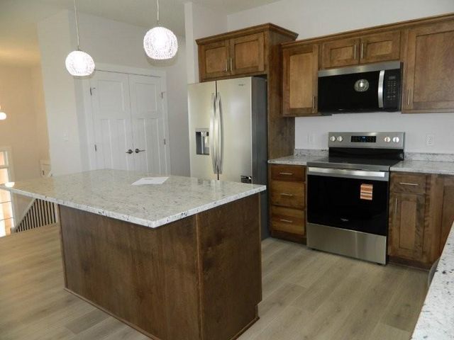 902 23rd St Circle NE, Kasson, MN 55944
