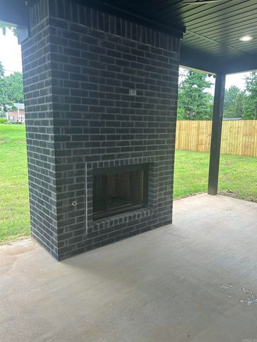 1437 Justice Street, Jacksonville, AR 72076