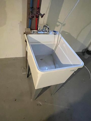 11739 Meyers Road, Detroit City, MI 48227