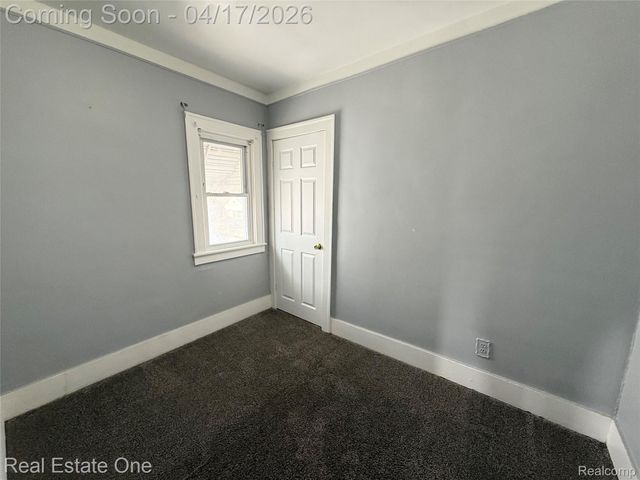 6117 Kenilworth Street, Dearborn, MI 48126