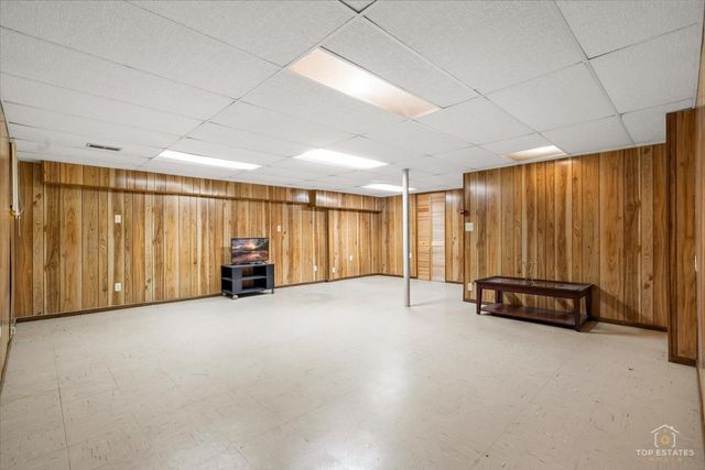232 Royal Lane 232, Bloomingdale, IL 60108