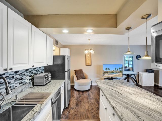 3014 Cornwall A, Boca Raton, FL 33434