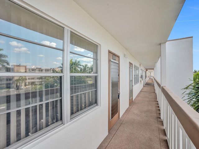 3014 Cornwall A, Boca Raton, FL 33434
