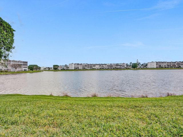 3014 Cornwall A, Boca Raton, FL 33434