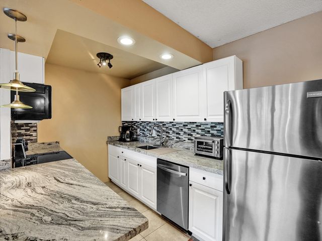 3014 Cornwall A, Boca Raton, FL 33434