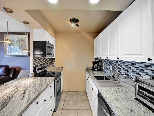 3014 Cornwall A, Boca Raton, FL 33434