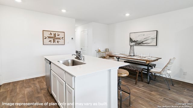 5930 Cinnabar Corner, San Antonio, TX 78222