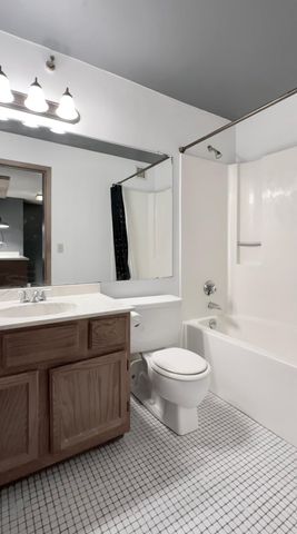 433 S 7th Street 1711, Minneapolis, MN 55415