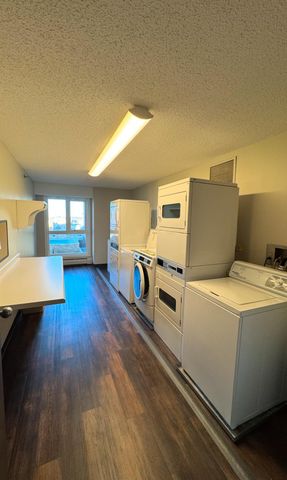 433 S 7th Street 1711, Minneapolis, MN 55415