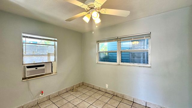 601 N K Street 2, Lake Worth Beach, FL 33460