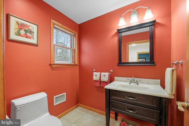 12 WHITE OAK LN, Little Egg Harbor Twp, NJ 08087