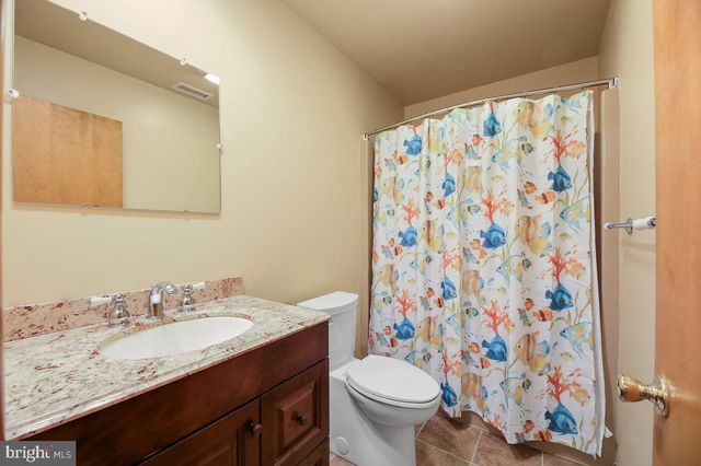 12 WHITE OAK LN, Little Egg Harbor Twp, NJ 08087