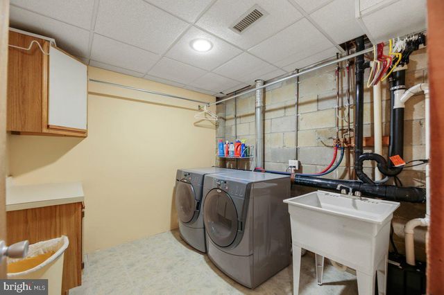 12 WHITE OAK LN, Little Egg Harbor Twp, NJ 08087