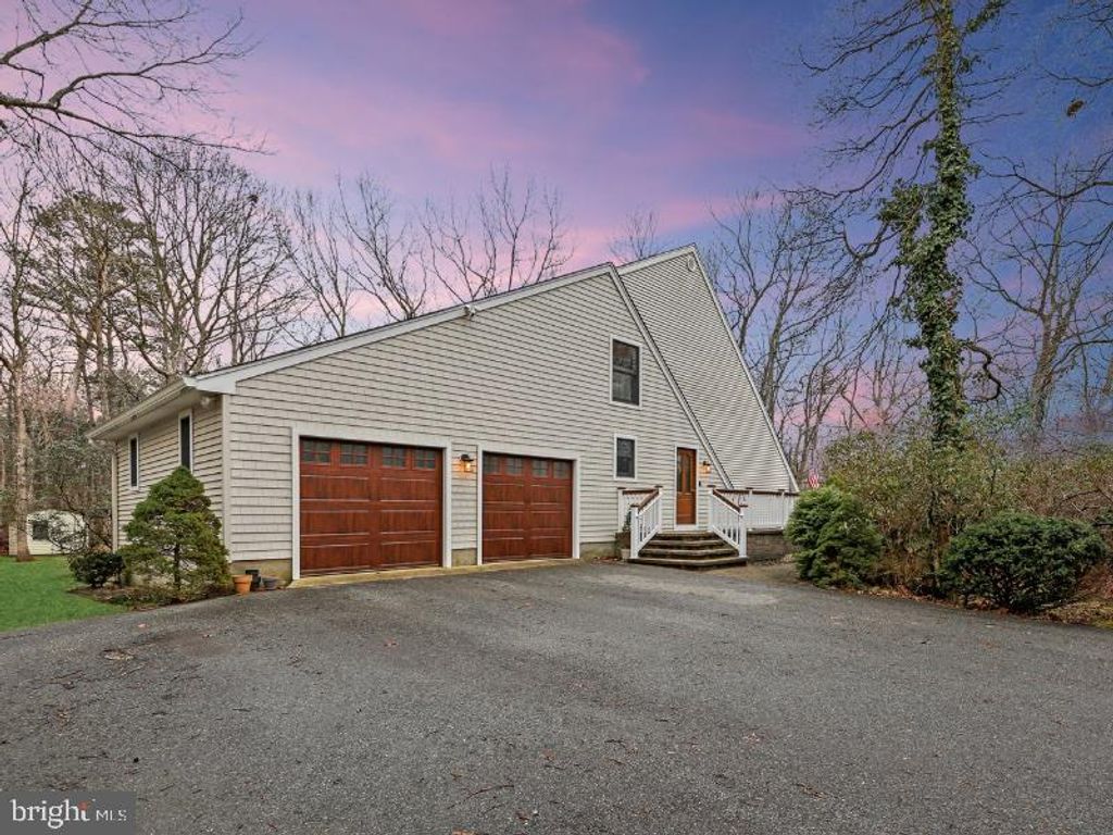 12 WHITE OAK LN, Little Egg Harbor Twp, NJ 08087
