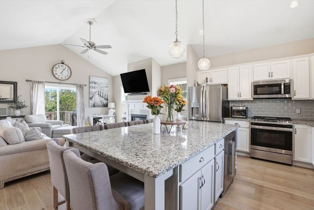 117 White Clover Trl, Plymouth, MA 02360