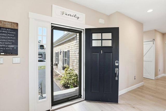 117 White Clover Trl, Plymouth, MA 02360