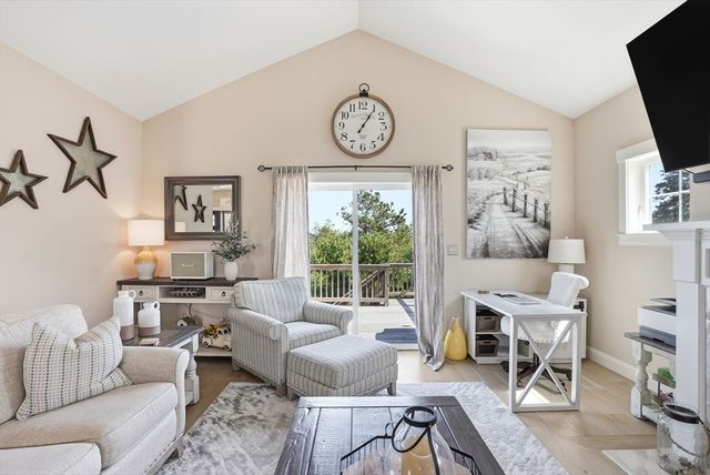 117 White Clover Trl, Plymouth, MA 02360