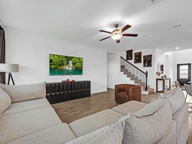 14815 Churchill Downs Avenue, Mont Belvieu, TX 77523
