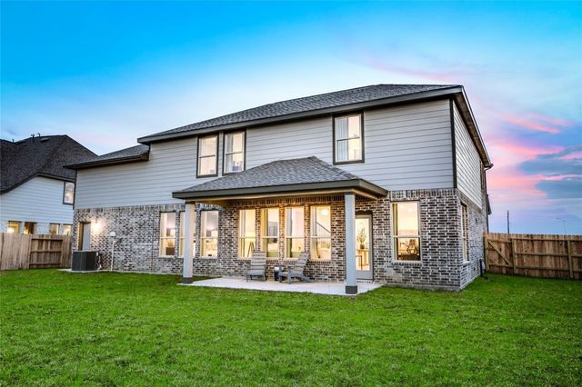 14815 Churchill Downs Avenue, Mont Belvieu, TX 77523