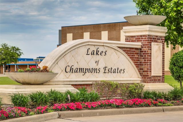 14815 Churchill Downs Avenue, Mont Belvieu, TX 77523