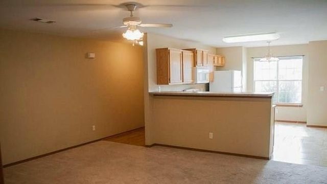 1002 SW Quartz Road 1, Bentonville, AR 72712