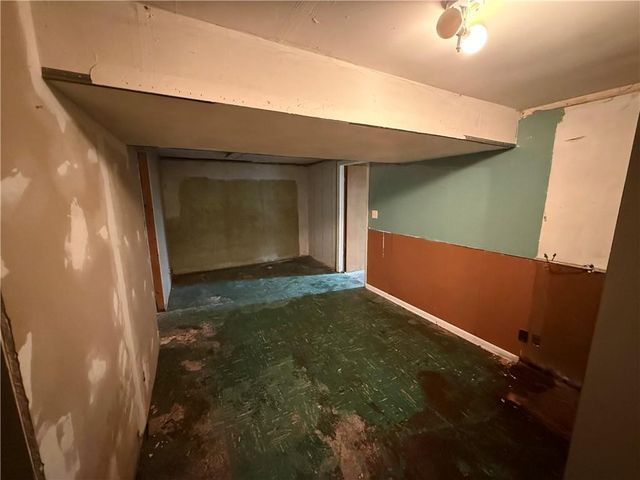 6717 W 65th Terrace, Mission, KS 66202