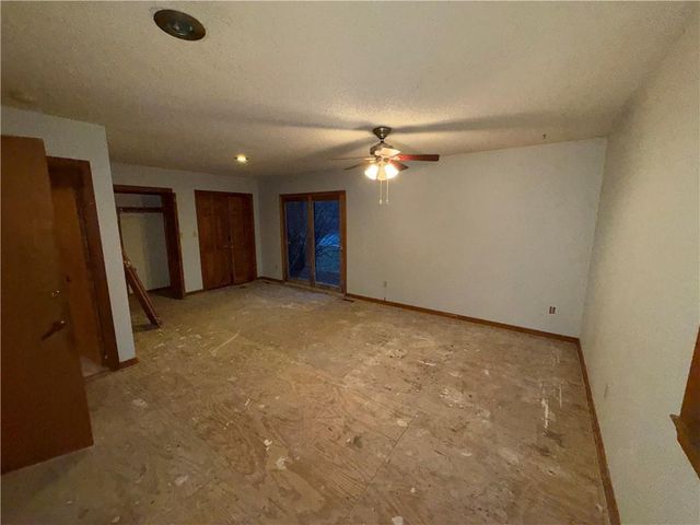 6717 W 65th Terrace, Mission, KS 66202