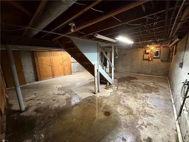 6717 W 65th Terrace, Mission, KS 66202