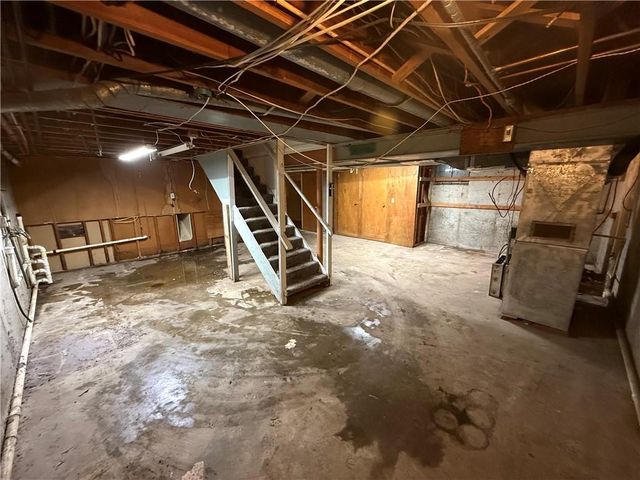 6717 W 65th Terrace, Mission, KS 66202