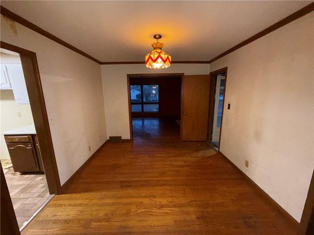 6717 W 65th Terrace, Mission, KS 66202