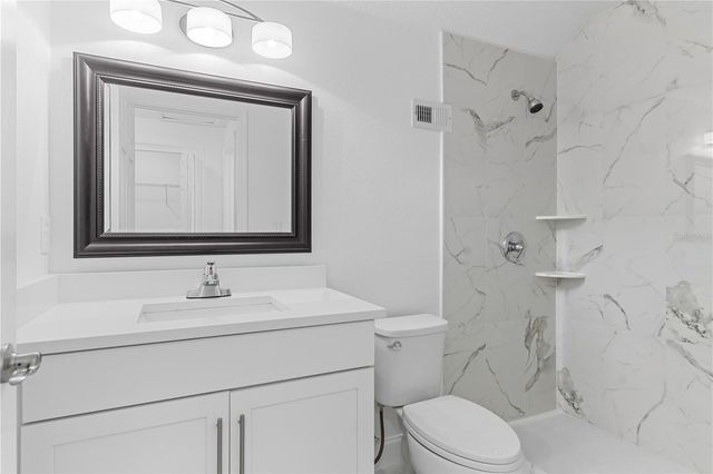 421 ROLLINS DRIVE, Davenport, FL 33837