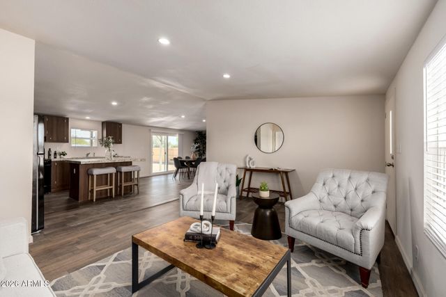 10733 N HILLSIDE Drive, Casa Grande, AZ 85122