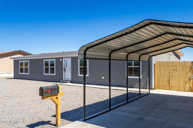 10733 N HILLSIDE Drive, Casa Grande, AZ 85122