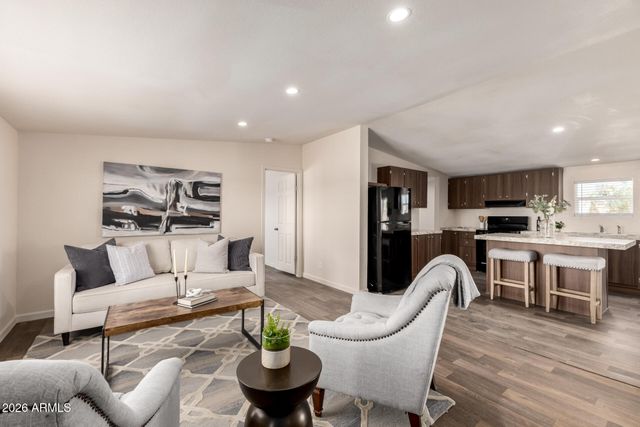 10733 N HILLSIDE Drive, Casa Grande, AZ 85122