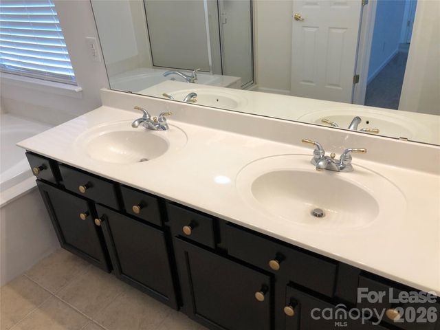 407 Amersham Lane, Waxhaw, NC 28173