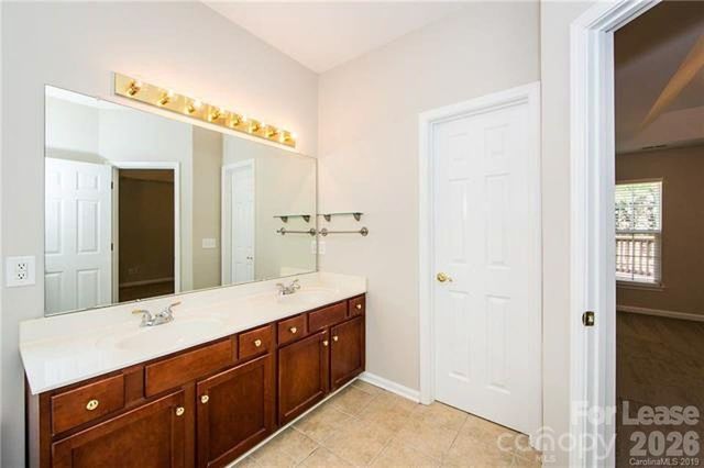 407 Amersham Lane, Waxhaw, NC 28173