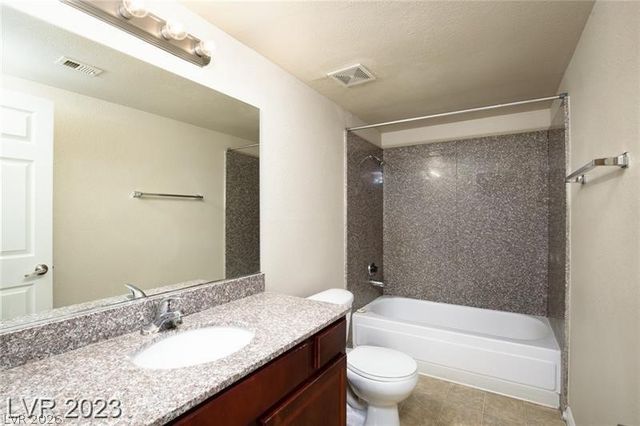 5314 River Glen Drive 288, Las Vegas, NV 89103