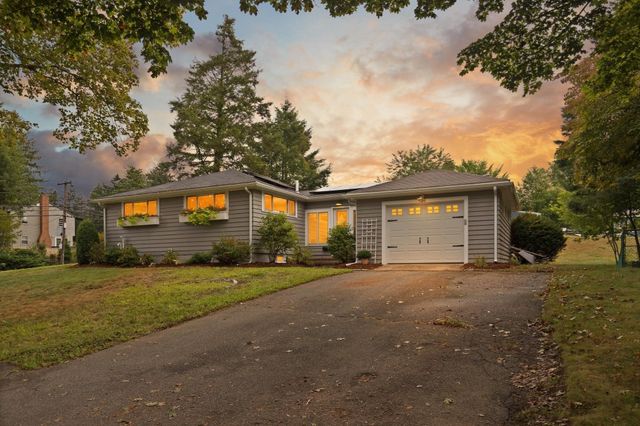 161 Dodge St, Beverly, MA 01915