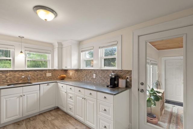 161 Dodge St, Beverly, MA 01915