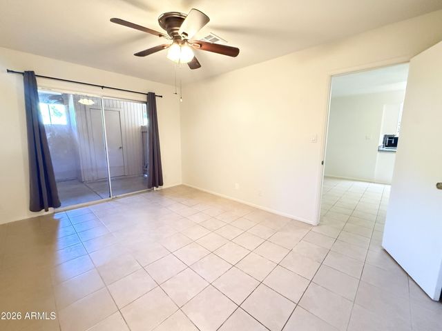 93 N Cooper Road 19, Chandler, AZ 85225