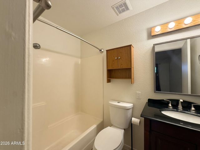 93 N Cooper Road 19, Chandler, AZ 85225